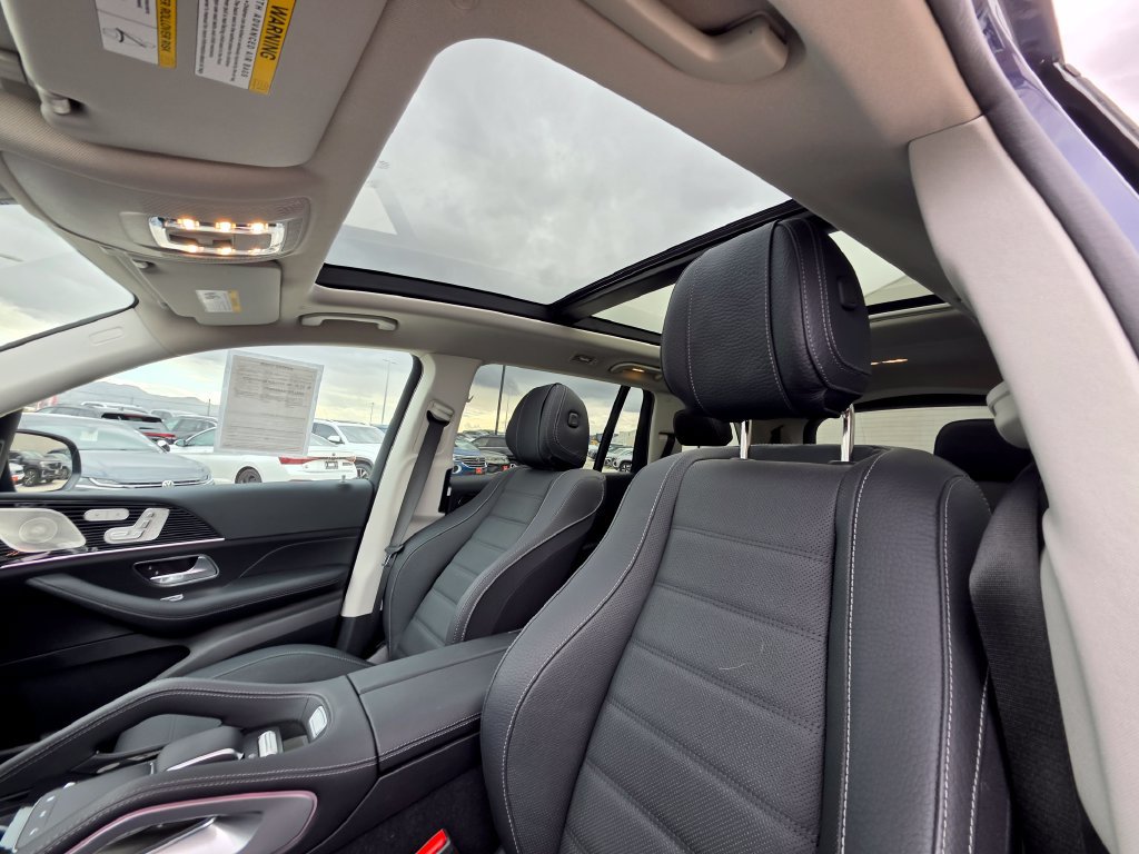 Used 2026 Mercedes-Benz GLS 450 4MATIC image 12