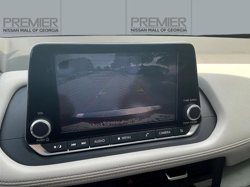 Certified 2024 Nissan Rogue SV w/ SV Premium Package FWD image 15