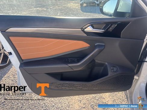 Used 2024 Volkswagen Jetta SEL image 17