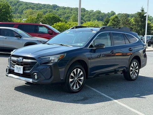 Used 2023 Subaru Outback Limited AWD/4WD image 9