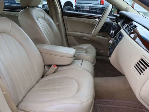 Used 2011 Buick Lucerne CXL image 22