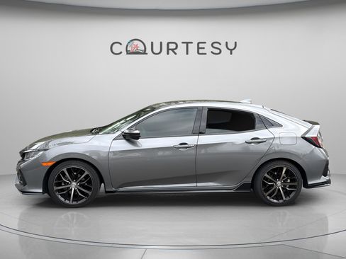 Used 2021 Honda Civic Sport image 2