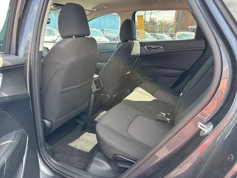 Used 2023 Kia Sportage LX image 15
