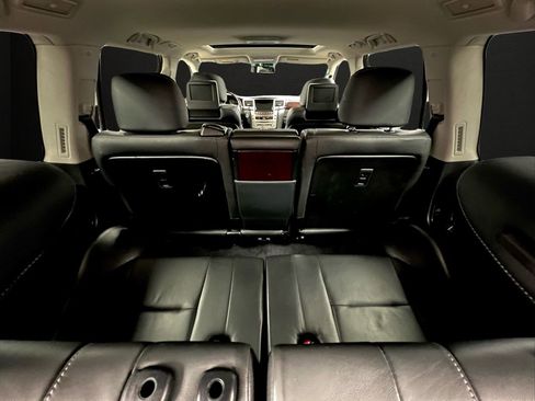 Used 2015 Lexus LX 570 4WD w/ Luxury Package image 44