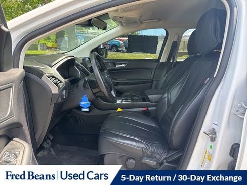 Used 2021 Ford Edge SE FWD image 13