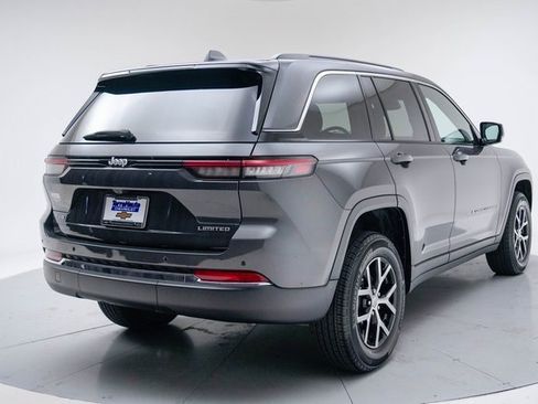 Used 2024 Jeep Grand Cherokee Limited image 6