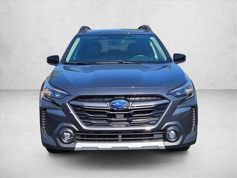 Used 2025 Subaru Outback Limited w/ Popular Package #2 AWD/4WD image 5