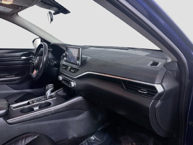 Used 2022 Nissan Altima 2.0 SR FWD image 29