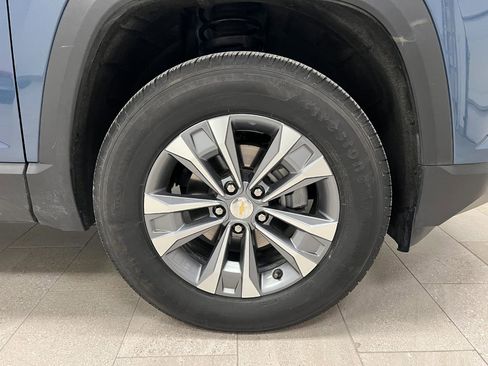 Used 2025 Chevrolet Equinox LT image 60