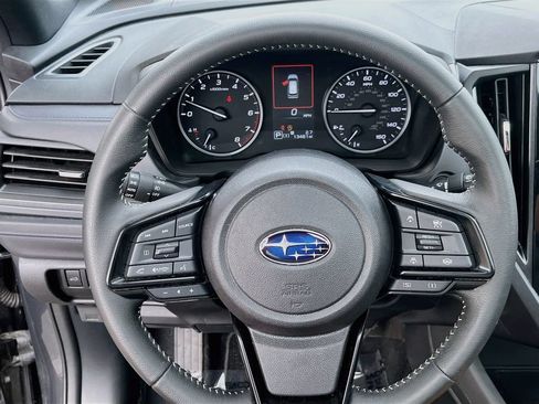 Used 2025 Subaru Forester Premium AWD/4WD image 11