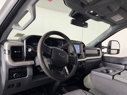 Used 2023 Ford F350 XLT w/ FX4 Off-Road Package image 20