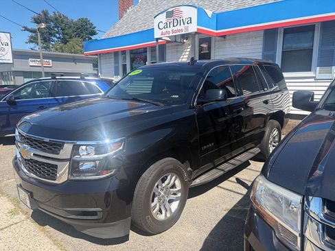 Used 2019 Chevrolet Tahoe LT w/ Max Trailering Package AWD/4WD image 2