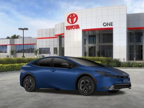 New 2026 Toyota Prius LE FWD image 17