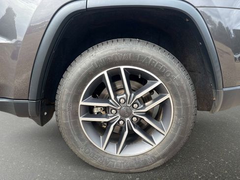 Used 2021 Jeep Grand Cherokee Limited RWD image 32