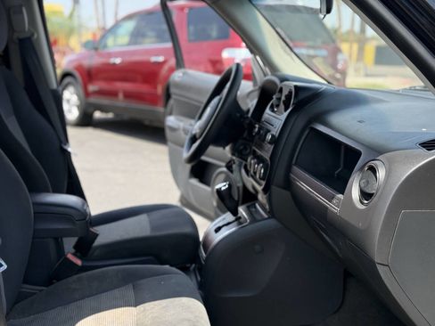 Used 2015 Jeep Patriot Sport w/ Power Value Group image 6