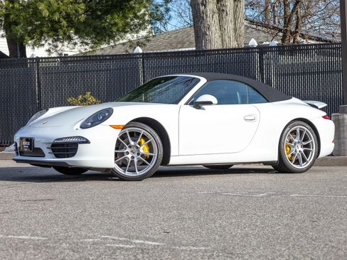 Used 2016 Porsche 911 Carrera image 9
