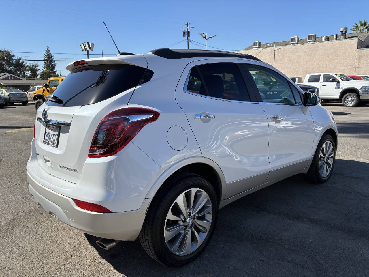 Used 2017 Buick Encore Preferred FWD image 2