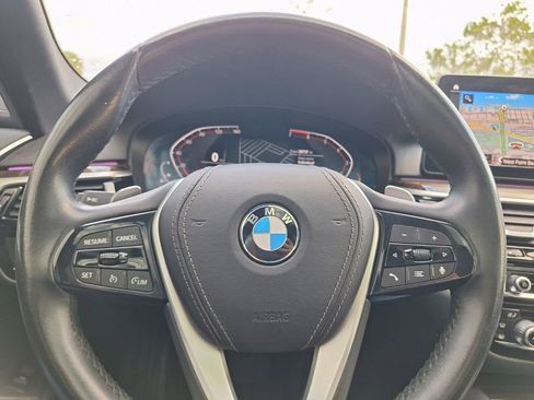 Used 2023 BMW 530i 530i w/ Premium Package image 18