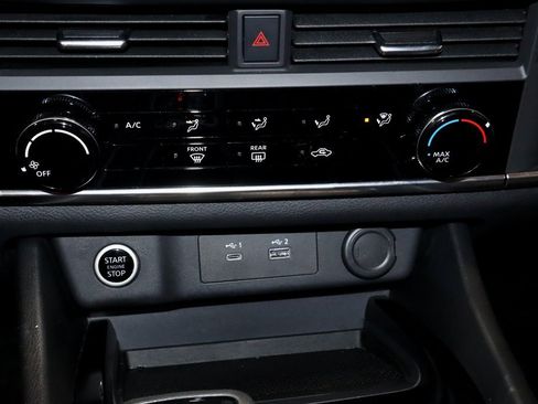 Certified 2023 Nissan Rogue S image 31