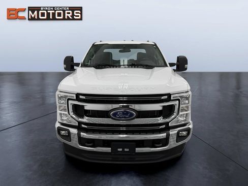 Used 2022 Ford F350 XLT w/ XLT Value Package AWD/4WD image 8