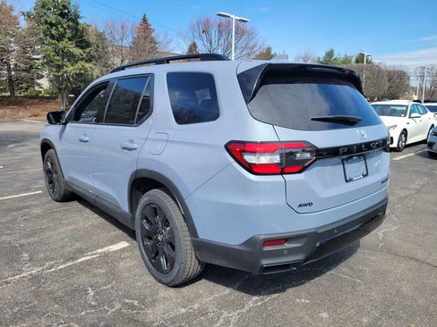 New 2026 Honda Pilot Black Edition image 8