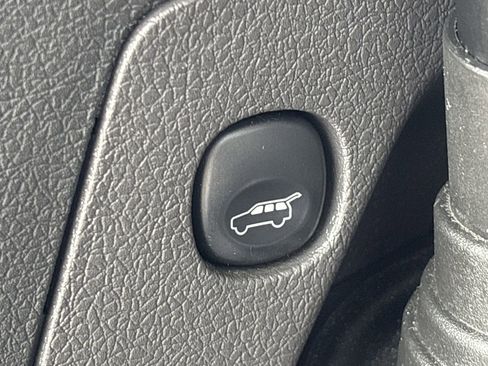 Used 2019 Ford Flex SEL w/ Equipment Group 202A AWD/4WD image 9