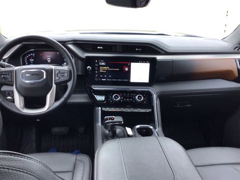 Used 2025 GMC Sierra 1500 Denali w/ Denali Reserve Package image 23