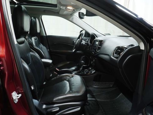 Used 2021 Jeep Compass Limited w/ Sun and Sound Group image 10