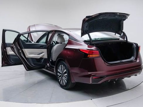 Used 2024 Nissan Altima 2.5 SV image 20