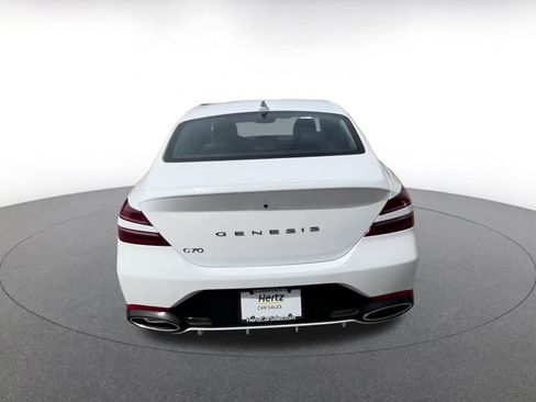 Used 2025 Genesis G70 2.5T image 12