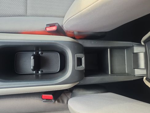 Used 2016 Honda HR-V LX image 24