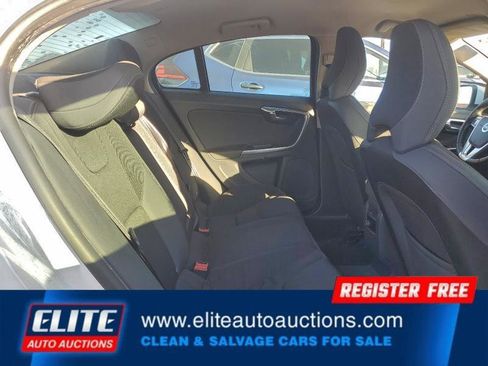 Used 2014 Volvo S60 T5 image 20