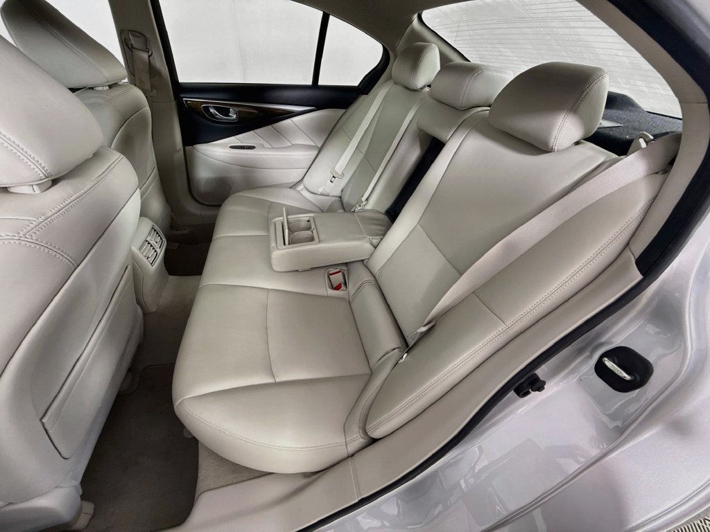 Used 2019 INFINITI Q50 Luxe w/ Essential Package (3.0T Luxe) AWD/4WD image 25