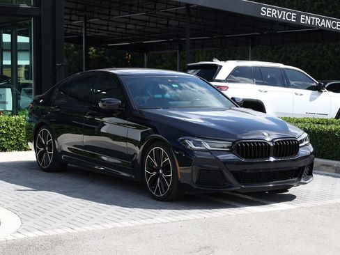 Used 2023 BMW 530i w/ M Sport Package image 2