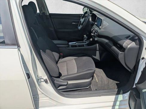 Used 2024 Nissan Sentra SV FWD image 18