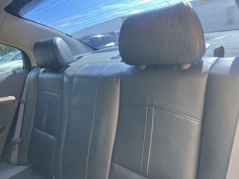 Used 2009 Saturn Aura XR FWD image 11