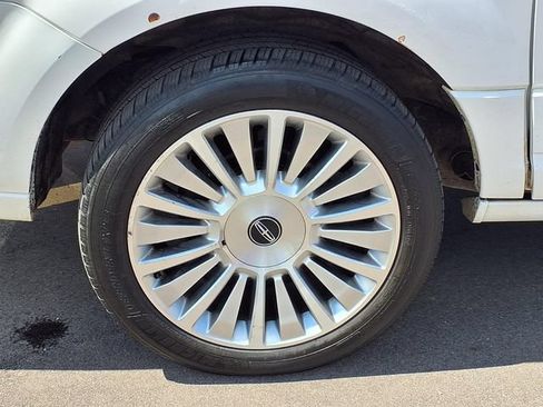 Used 2016 Lincoln Navigator L Select AWD/4WD image 31