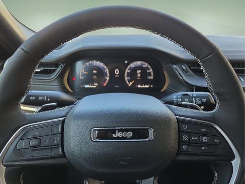 New 2026 Jeep Grand Cherokee L 4WD image 24