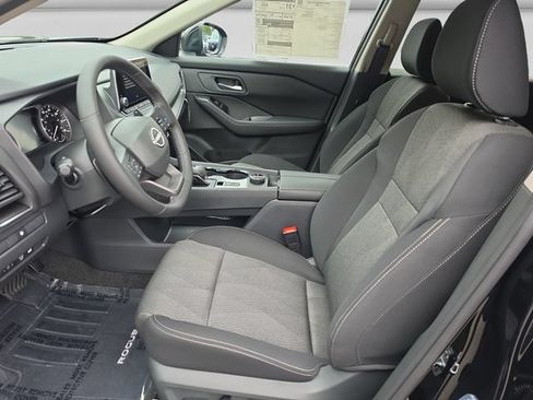 New 2026 Nissan Rogue SV AWD/4WD image 10