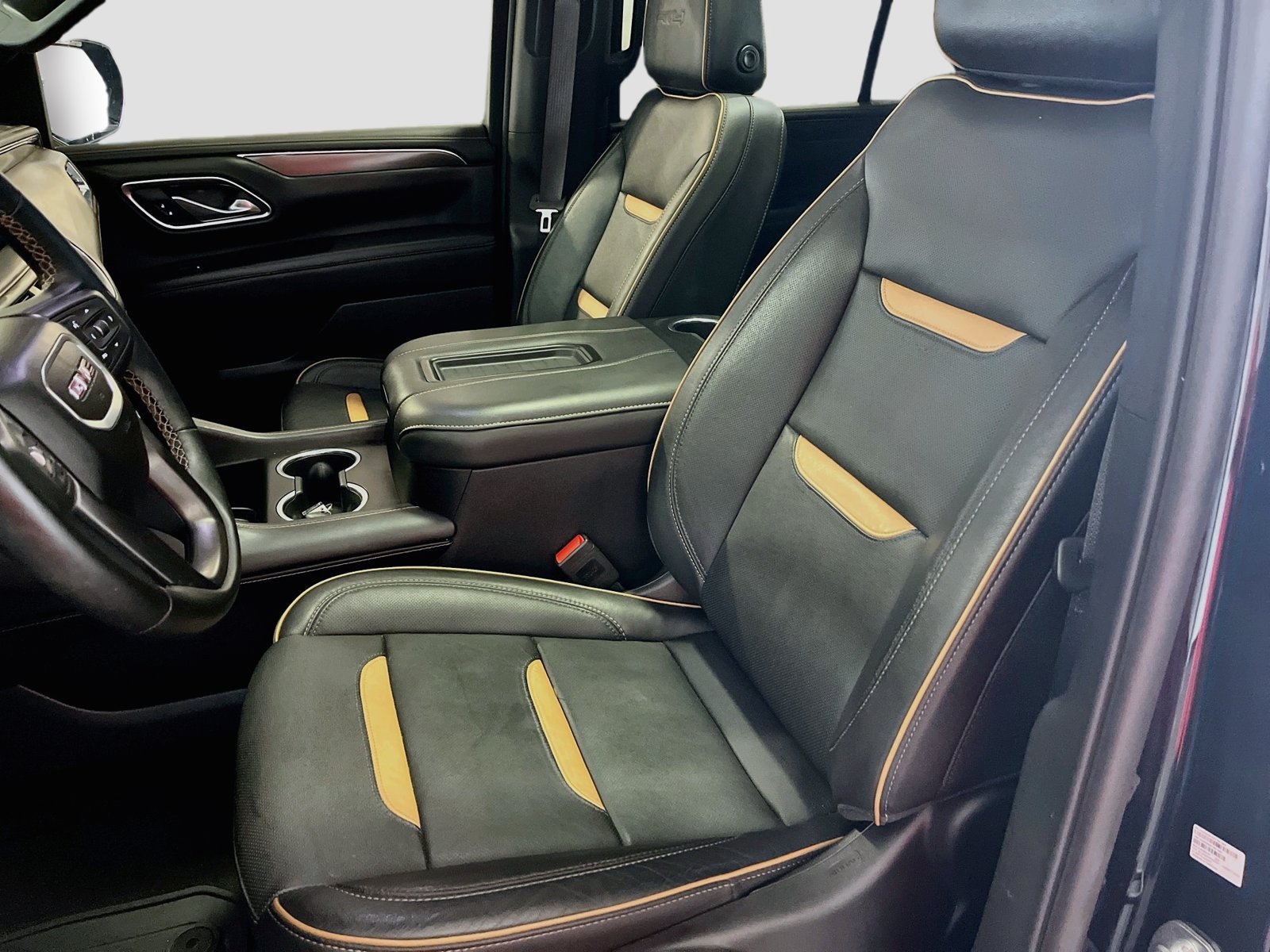 Used 2024 GMC Yukon AT4 AWD/4WD image 22