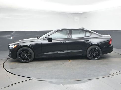 Used 2023 Volvo S60 B5 Plus w/ Climate Package AWD/4WD image 6