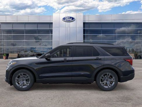 New 2026 Ford Explorer Active w/ Active Comfort Package AWD/4WD image 3