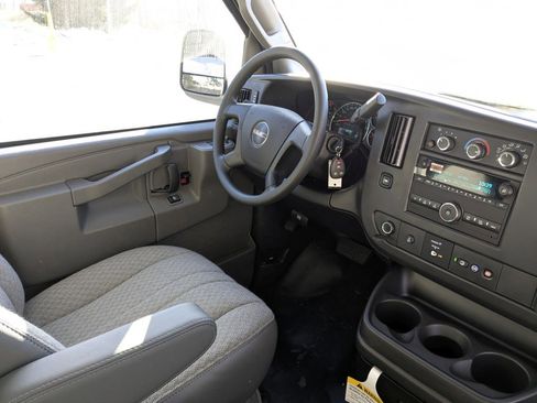 New 2025 GMC Savana 2500 Work Van w/ Chrome Appearance Package image 13