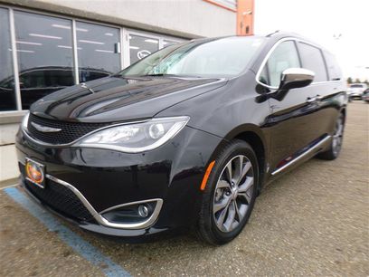 Used 2018 Chrysler Pacifica Limited