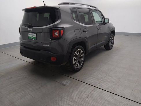 Used 2016 Jeep Renegade Latitude w/ Popular Equipment Group image 9