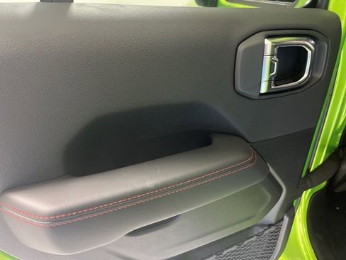 New 2025 Jeep Gladiator Rubicon image 30