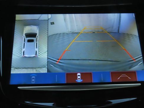 Used 2020 Cadillac Escalade Luxury w/ LPO, Radiant Package image 15