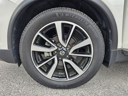Used 2020 Nissan Rogue SL w/ Premium Package FWD image 30
