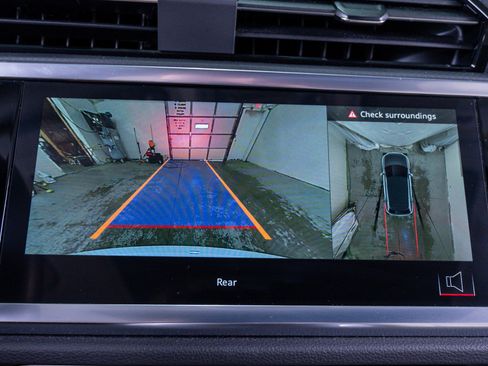 Used 2024 Audi Q3 2.0T Premium Plus w/ Premium Plus Package image 26