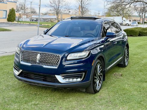 Used 2019 Lincoln Nautilus Reserve w/ Driver Assistance Package image 2